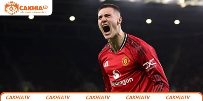 Sesko ghi bàn giúp Man Utd giữ vững top 4 Ngoại hạng Anh 3 Sesko bùng nổ khiến bài toán của Carrick khá đau đầu.